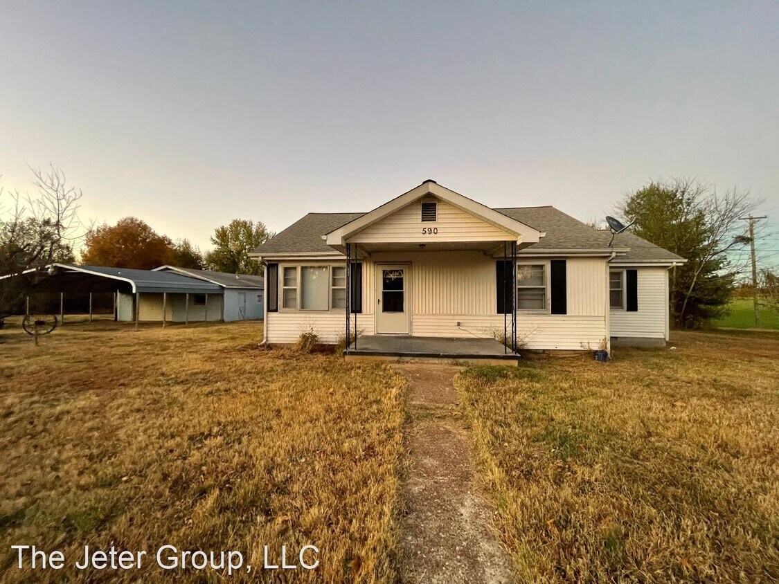 Primary Photo - 2 br, 1 bath House - 590 Church St