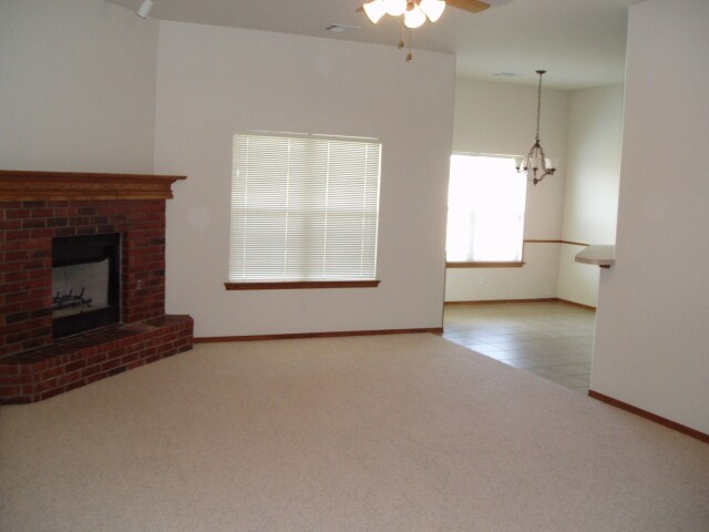Building Photo - 3 Bed + Office - Private Master Suite - Mo...