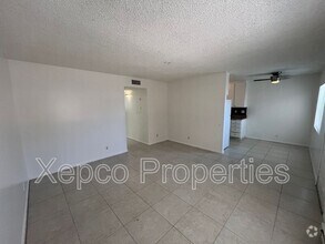 Building Photo - 556 E Chuckwalla Rd