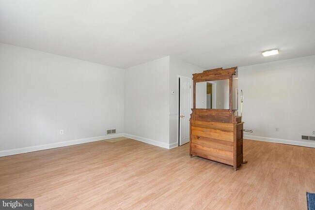 Foto del edificio - 2000 Longview Ct