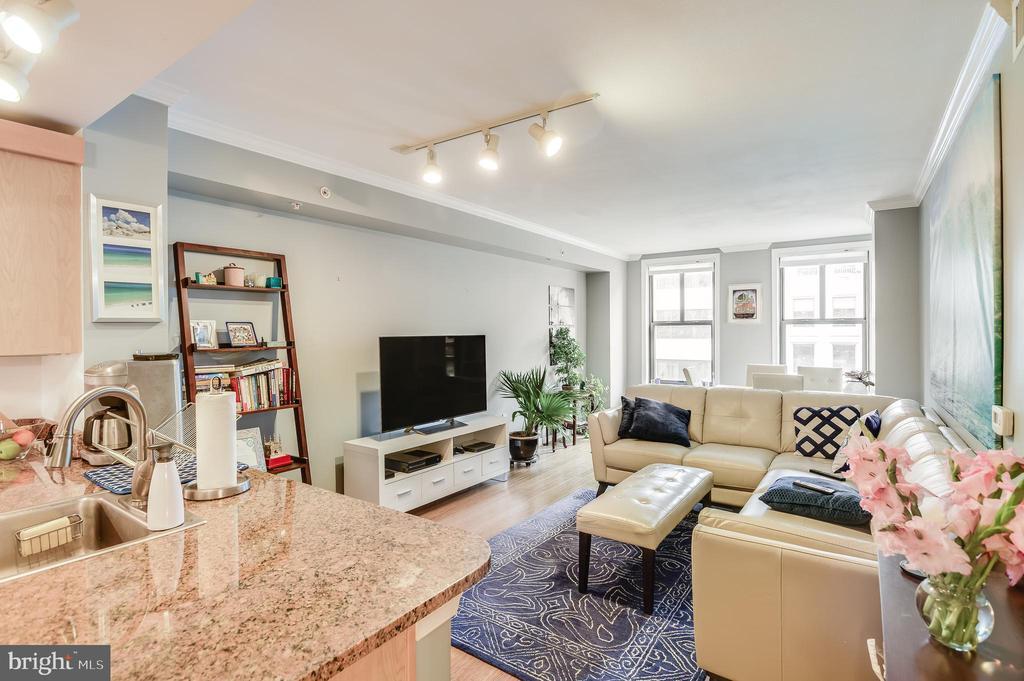Primary Photo - 631 D St NW