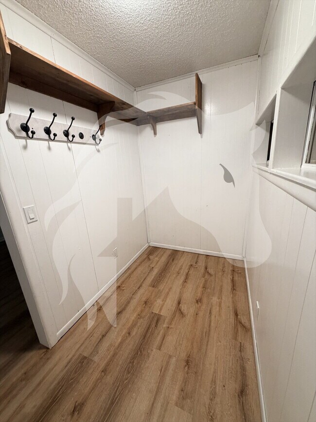 Foto del edificio - 840 N Windermere Dr