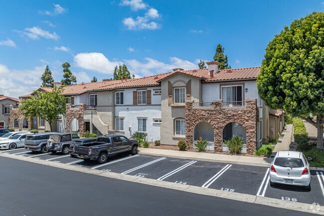 Prominence Luxury Apartment Homes - Prominence Apartments