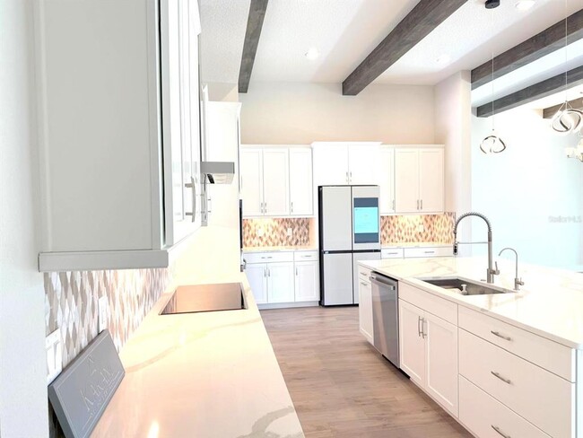 Building Photo - 11122 Rustic Timber Lp