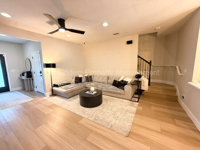 Building Photo - 7039 Beauhaven Ct