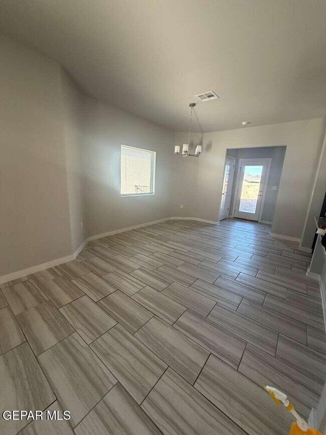 Foto del edificio - 10128 Prairie Flax Dr