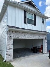 Building Photo - 107 Capetown Way