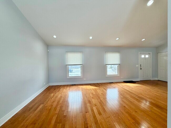 Foto del edificio - 213 Vintage Ln