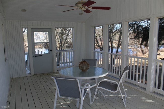 Building Photo - 3 br, 2 bath House - 102 Sand Piper Dr