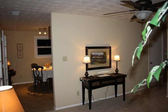 Foto del edificio - 133 Bayview Ave