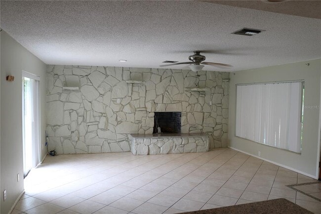 Building Photo - 1113 Lancer Ln