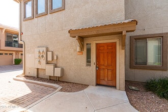 Building Photo - 1225 N 36th St
