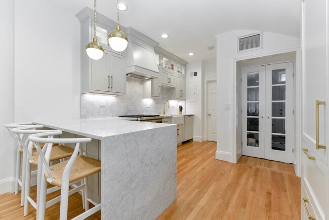 Building Photo - 24 Fayette St