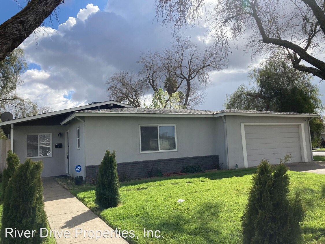 Primary Photo - 3 br, 2 bath House - 2620 Green Street