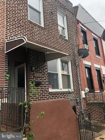 Building Photo - 1319 S 22nd St