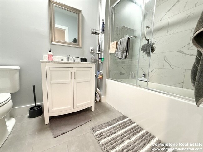 Photo - 55 W Fifth St Apartment