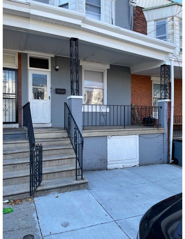 Photo - 606 N 55th St House