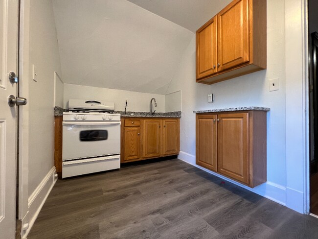 Foto del edificio - 739 Whitney Ave