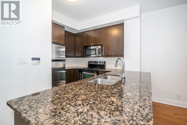 Building Photo - 60 Absolute Ave