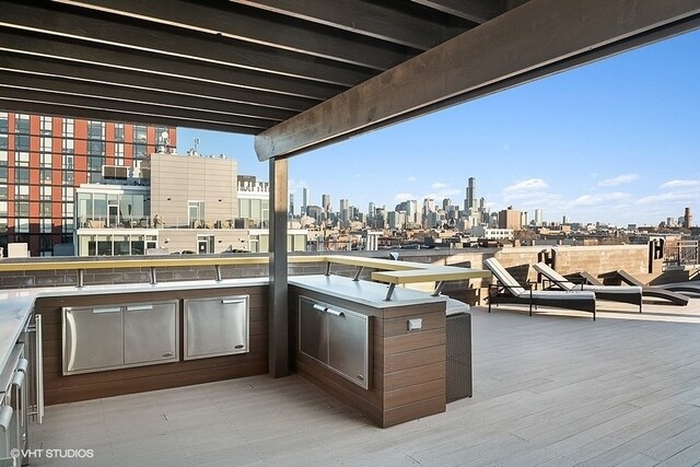 Foto del edificio - 1700 W Division St