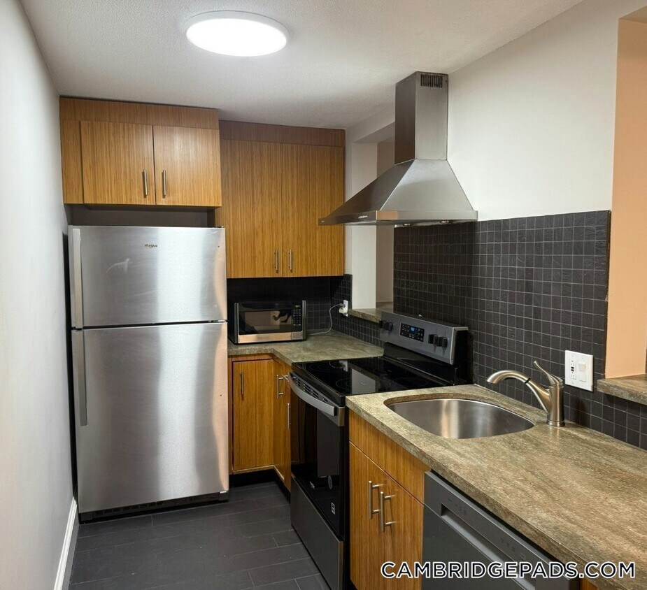 Foto principal - 287 Harvard St