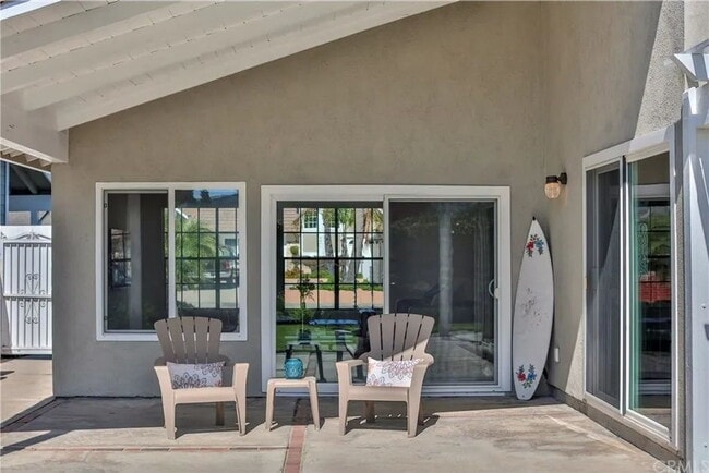 Foto del edificio - 1-Bedroom Retreat in Huntington Beach – Your Perfect Coastal Sanctuary!"