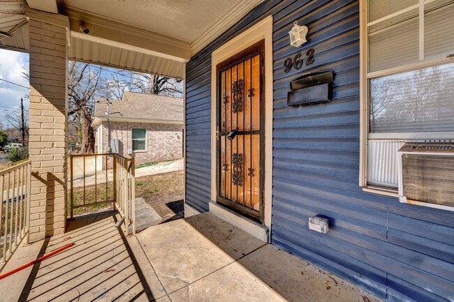 Photo - 964 Joseph Pl House