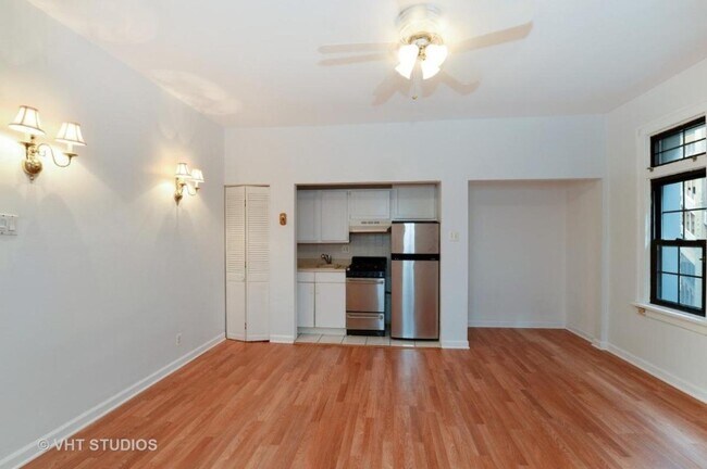 Foto del edificio - 1127 W Farwell Ave