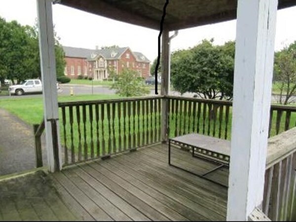 Building Photo - 5 Clayton St