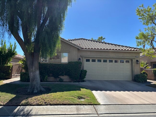 Foto del edificio - 45218 Coeur Dalene Dr
