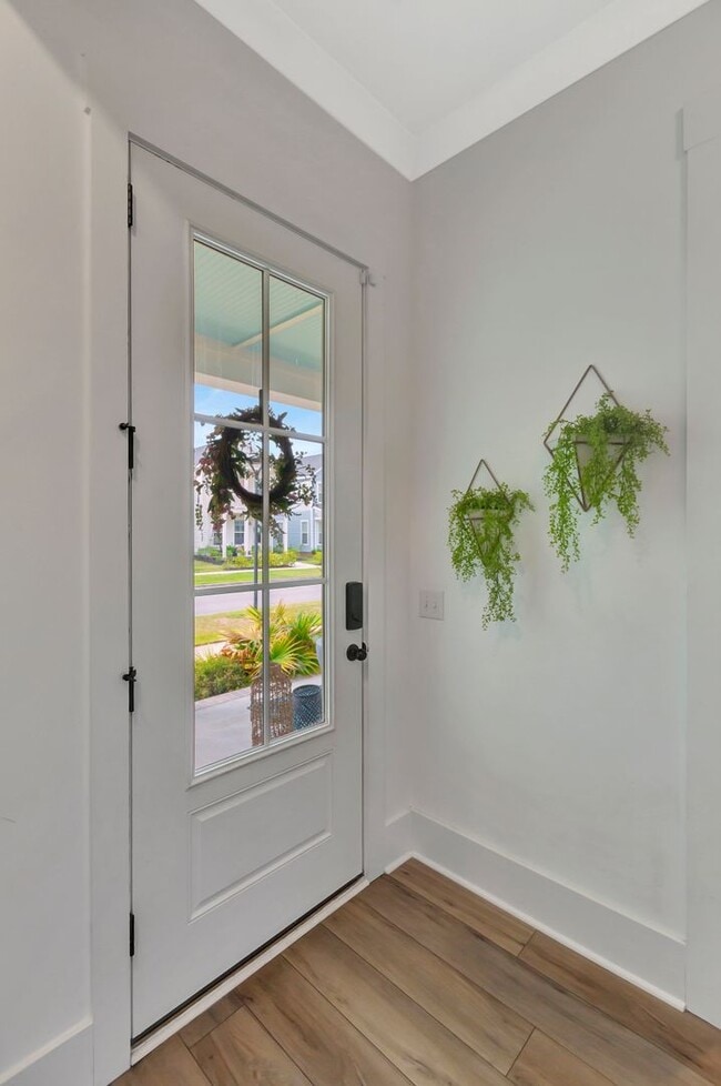 Building Photo - Nexton Living: Modern Home with Resort-Sty...