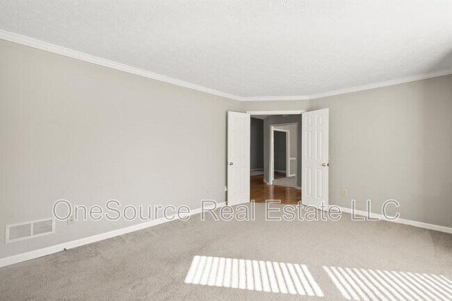 Foto del edificio - 675 Clearwater Pl