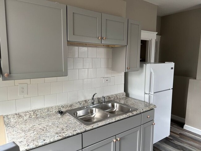 Building Photo - 3643 West Eighth Street