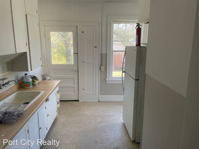 Building Photo - 1 br, 1 bath House - 264 Wyandotte St