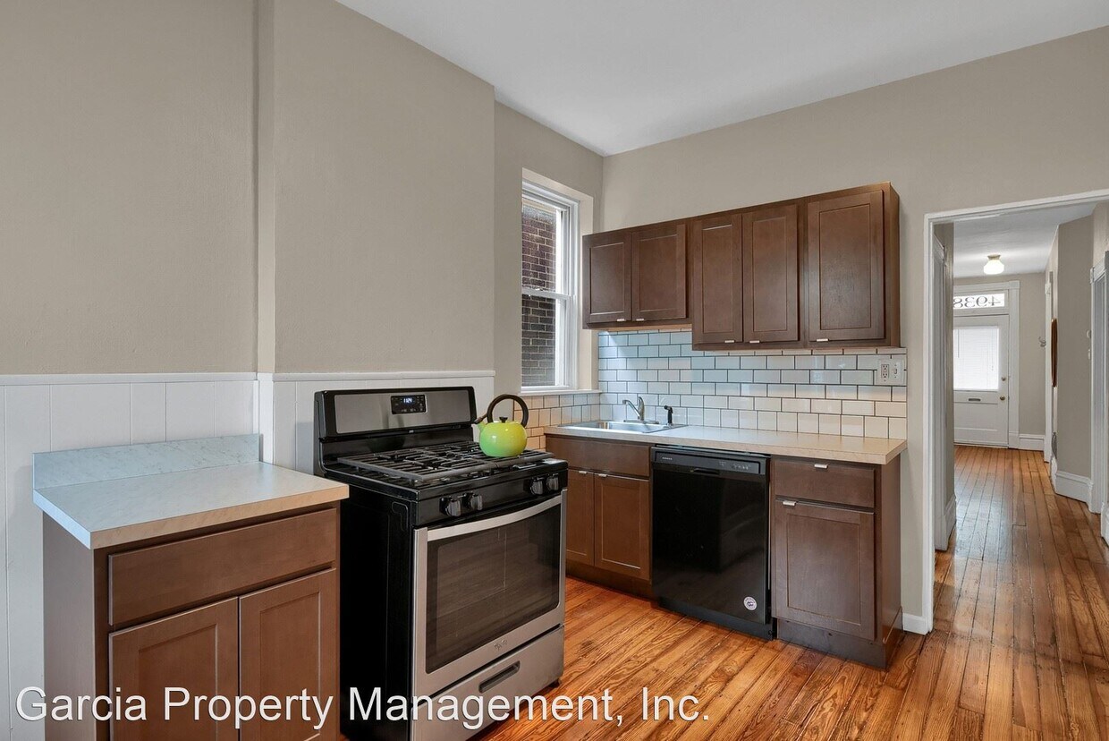 4938 Sutherland Ave, St. Louis, MO 63109 Room for Rent in St. Louis