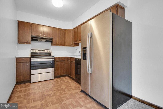 Foto del edificio - 606 Country Ln