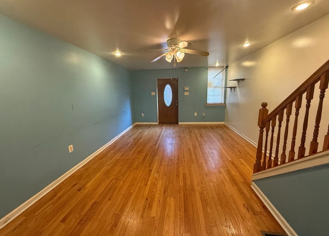 Photo - 2433 Manton St (Philadelphia, PA) Townhome