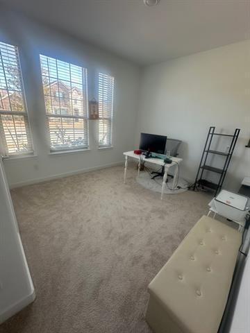 Foto del edificio - 536 Breeds Hl Rd