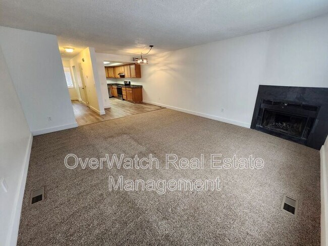 Foto del edificio - 7311 Woburn Cir