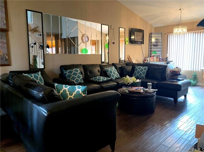 Foto del edificio - 578 Pointe Vista Ct
