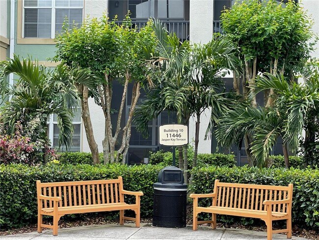 Foto del edificio - 11446 Jasper Kay Terrace