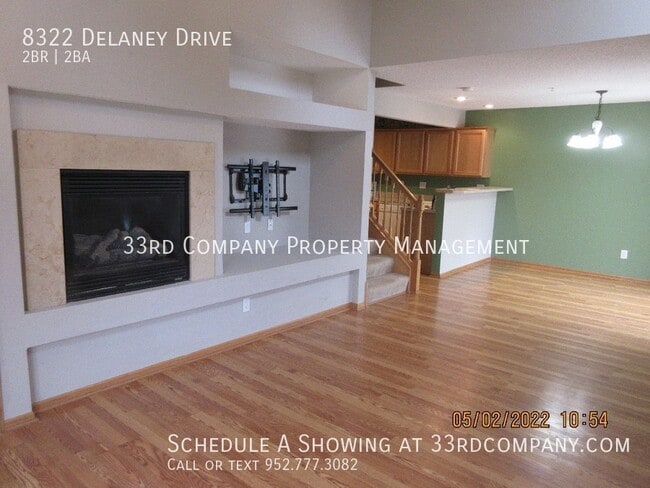 Building Photo - Inver Grove Heights Corner Unit Town Home!