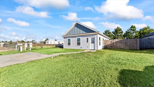 Building Photo - 1428 Rd 5607