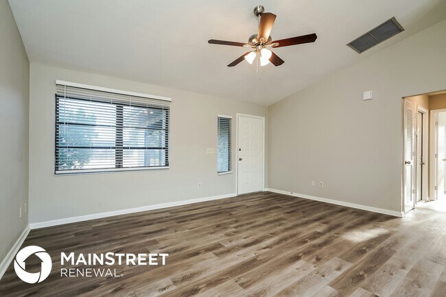 Foto del edificio - 116 Jayside Ln