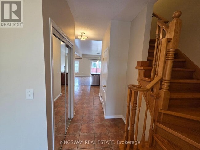 Building Photo - 28 Tidemore Heights