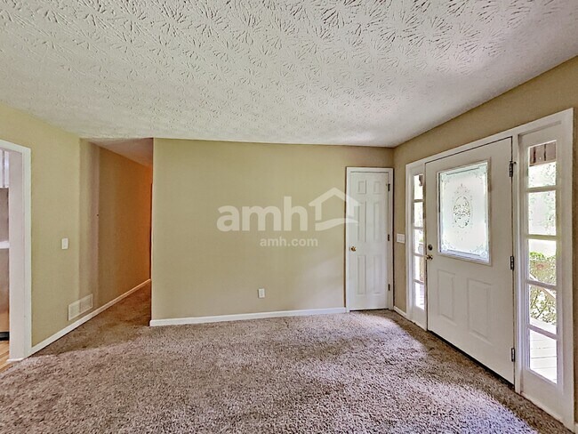 Building Photo - 1530 Kimberly Place