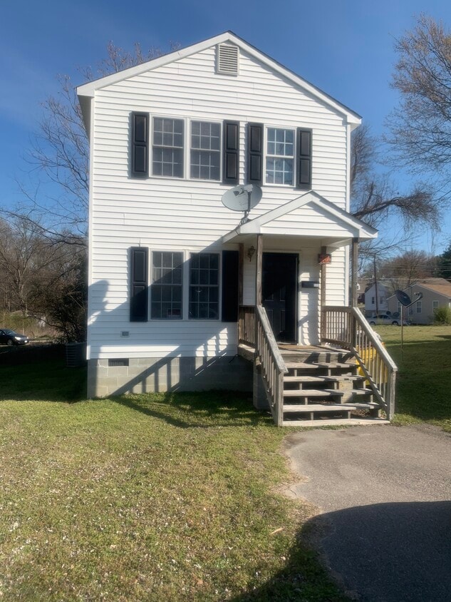 559 Columbia Rd, Petersburg, VA 23803 House for Rent in Petersburg