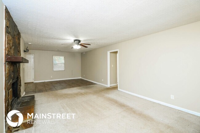 Foto del edificio - 5850 Bearing Way