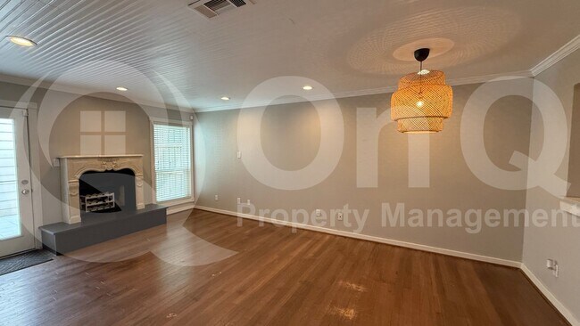 Foto del edificio - 5505 Live Oak St