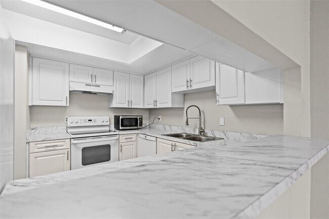 Foto del edificio - 3706 Greenery Ct